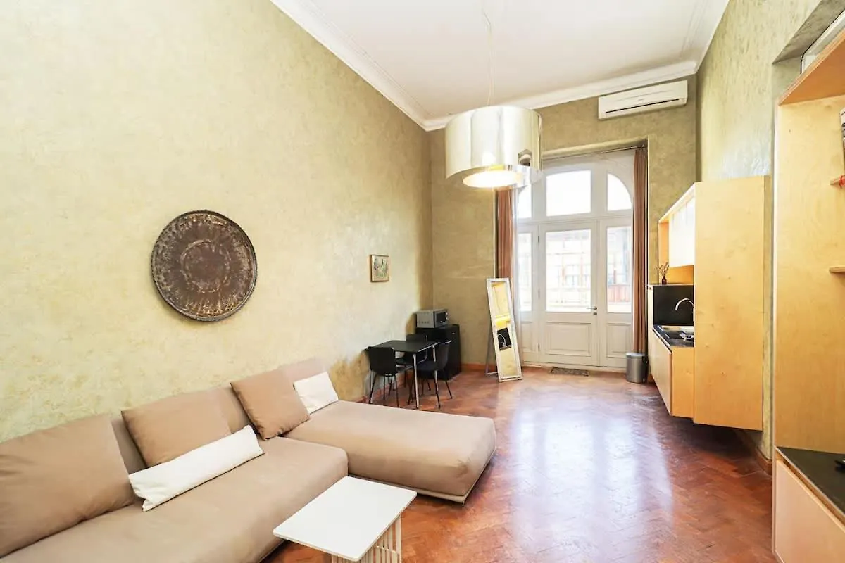 Holiday home 1-Br Apt In Central Tbilisi By Wehost